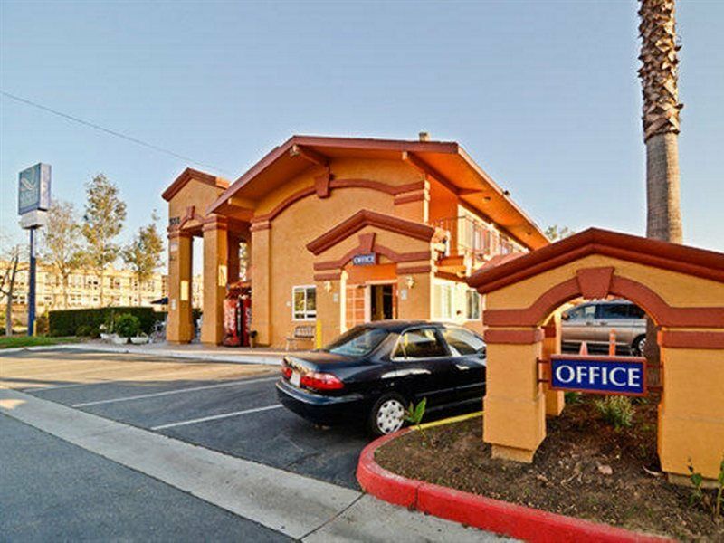 Americas Best Value Inn & Suites Escondido Dış mekan fotoğraf