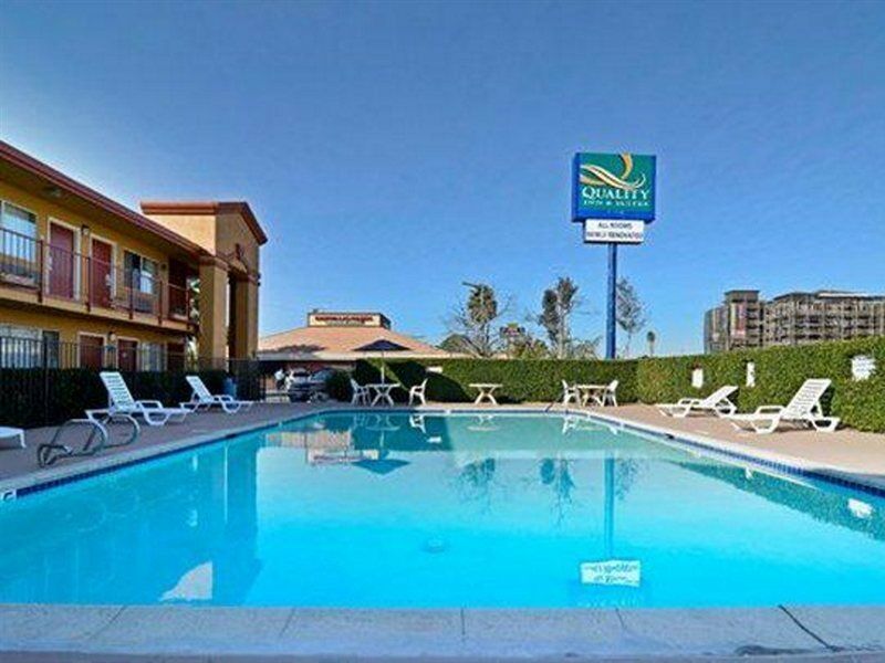 Americas Best Value Inn & Suites Escondido Dış mekan fotoğraf